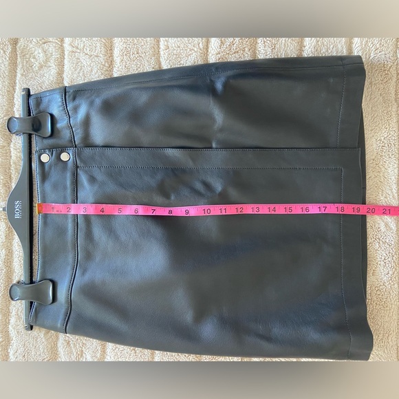 HUGO BOSS lamb leather skirt size small - Picture 7 of 9